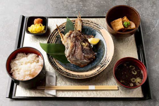 敦賀真鯛かぶと焼き定食